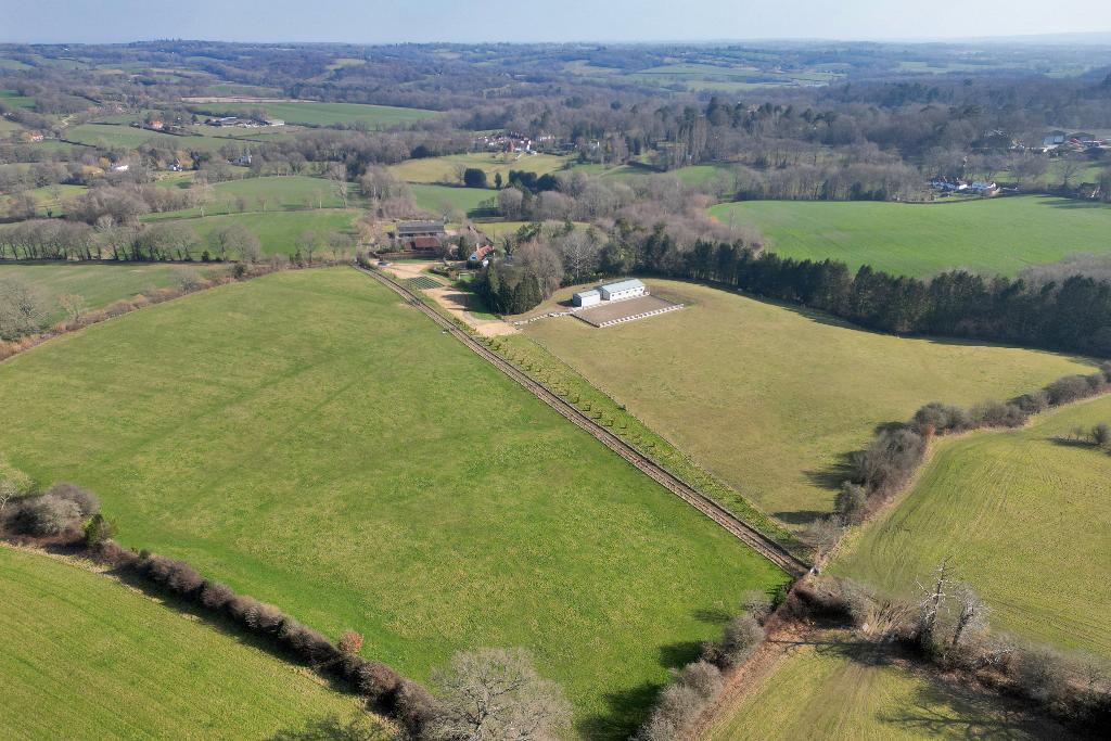6 Bedroom Equestrian Property For Sale in Whites Lane, Hawkhurst, Kent