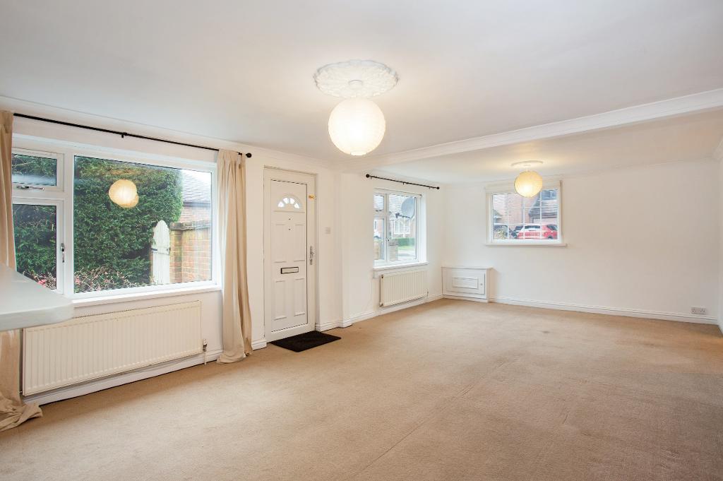 4 Bedroom Detached Home For Sale in Dorothy Avenue, Cranbrook, Kent