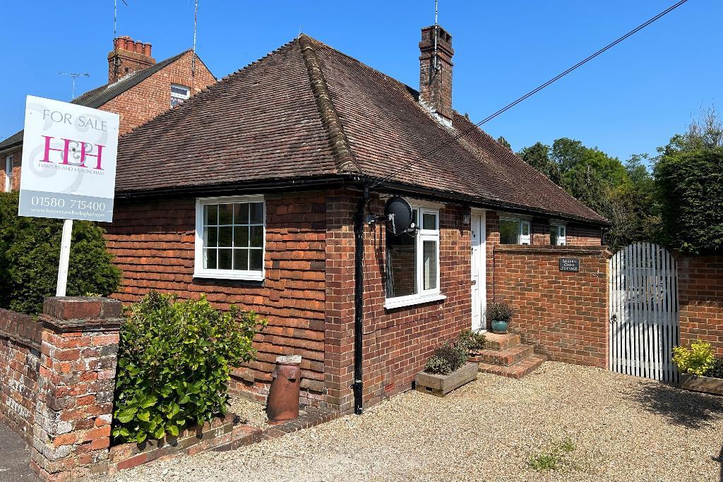 4 Bedroom Detached Home For Sale in Dorothy Avenue, Cranbrook, Kent