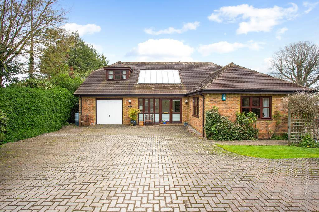 High Street, Staplehurst, Kent, TN12 0BJ