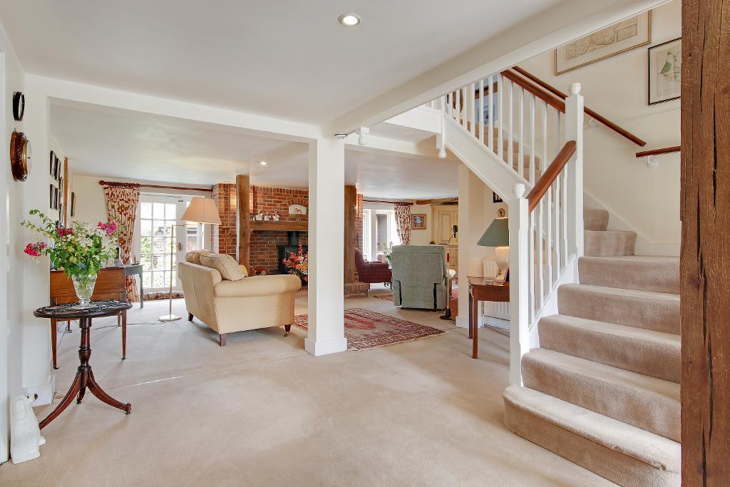 5 Bedroom Detached Home For Sale in Swain Road, St. Michaels, Tenterden