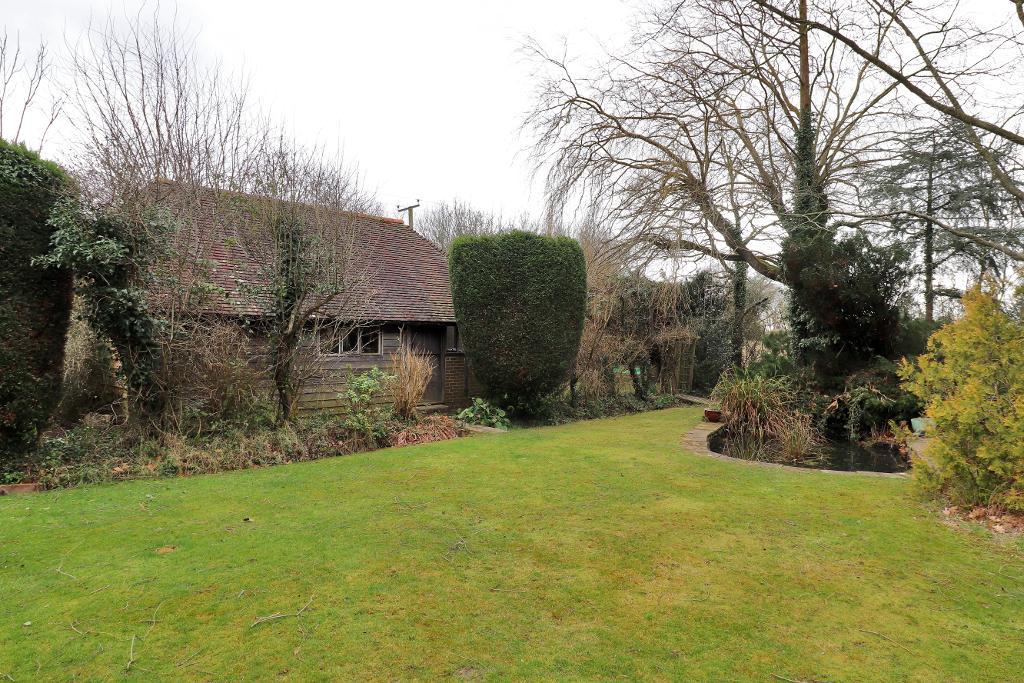2 Bedroom Detached Home For Sale in Sissinghurst Road, Three Chimneys, Biddenden, Kent, TN27 8HA
