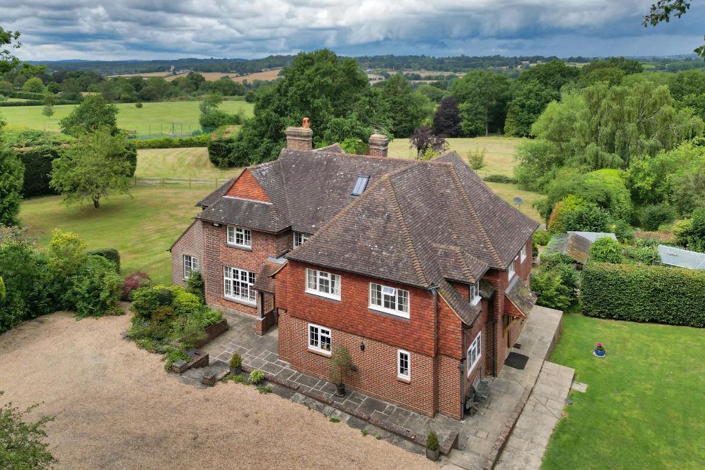 5 Bedroom Detached Home For Sale in Lidwells Lane, Goudhurst, Kent