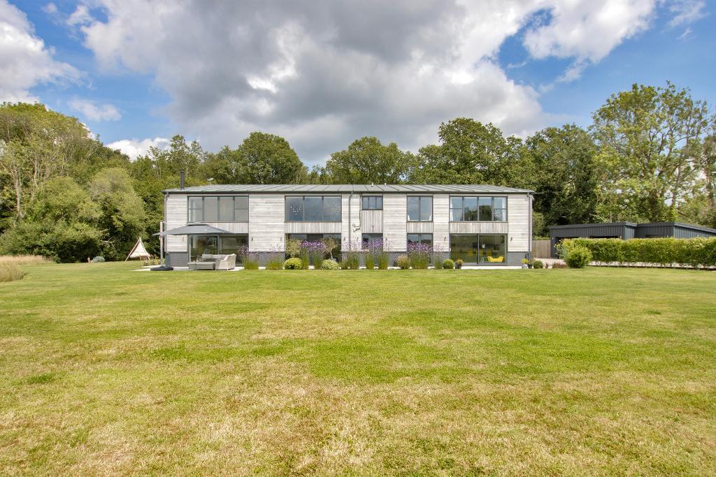 Etchden Road, Bethersden, Kent, TN26 3DR