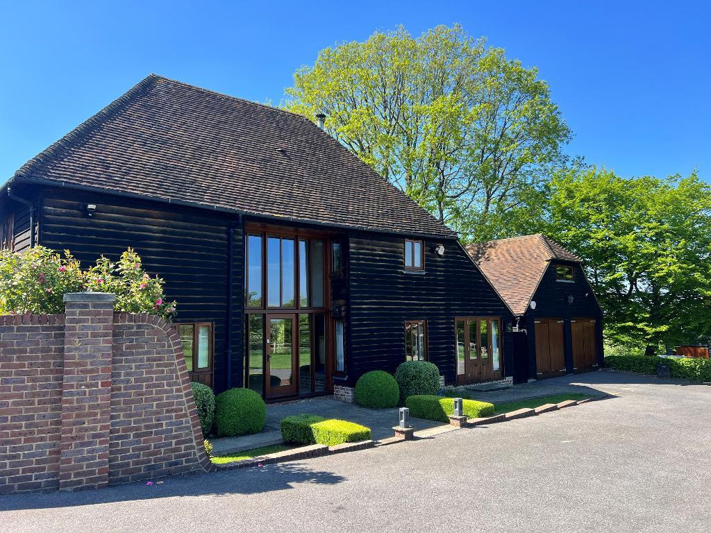 Cranbrook Road, Fosten Green, Biddenden, Kent, TN27 8ER