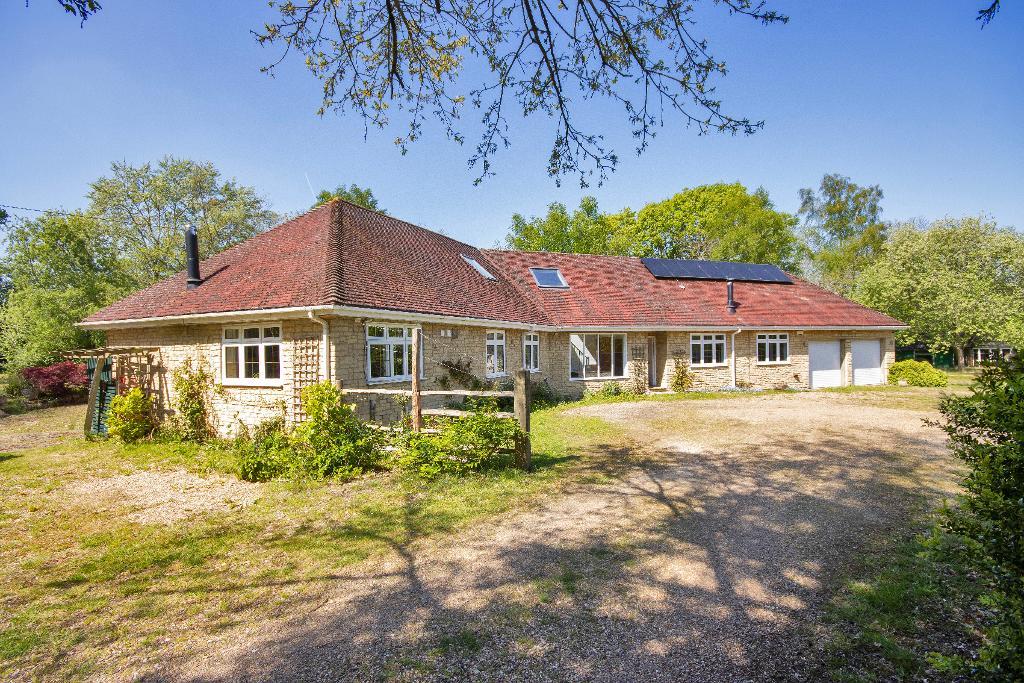 Chalk Lane, Cranbrook, Kent, TN17 2QB