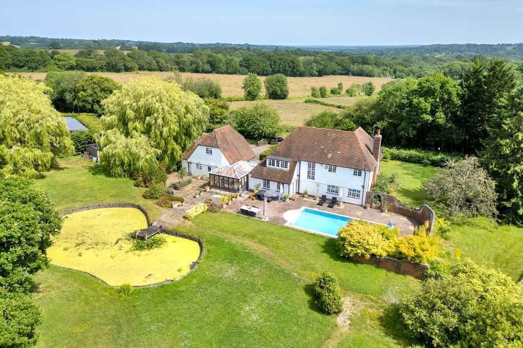 Potters Lane, Hawkhurst, Kent, TN18 5BB