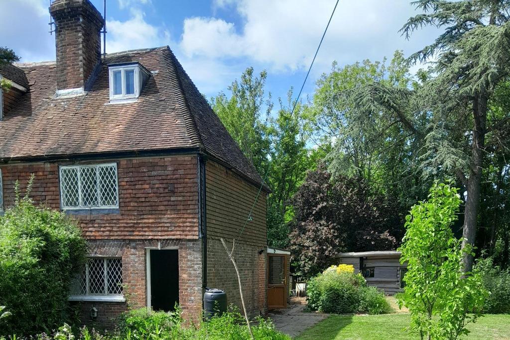 Higham Lane, Salehurst, East Sussex, TN32 5PS