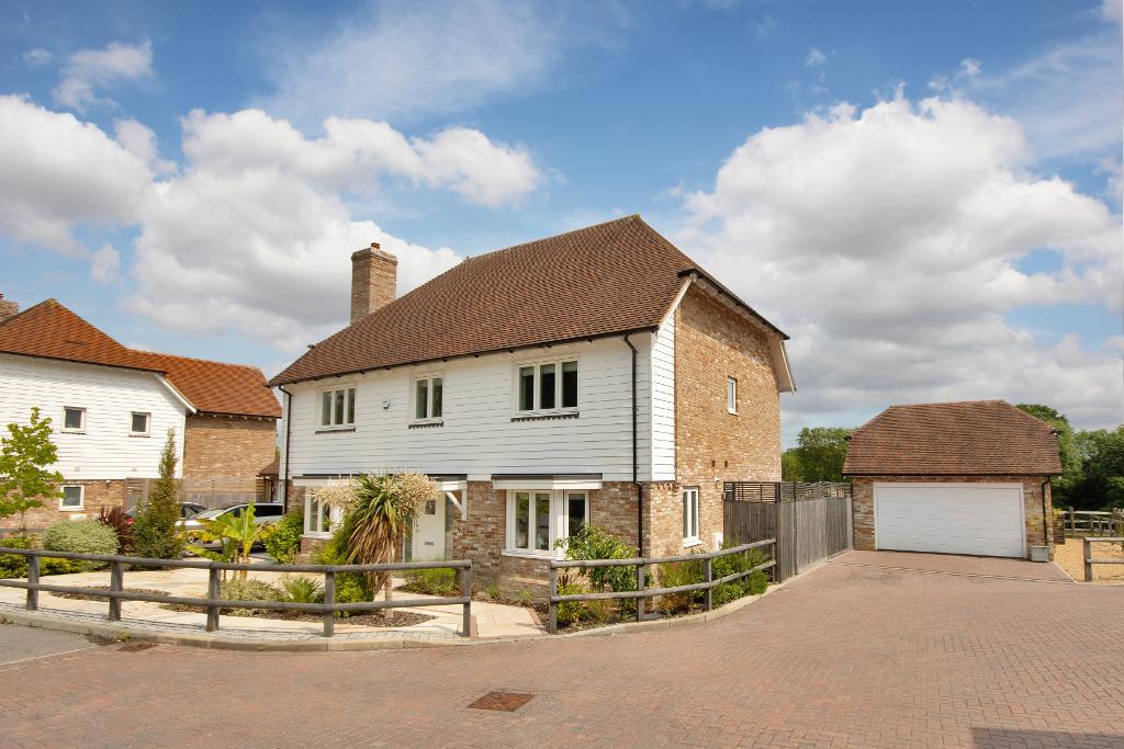 Greycoats Place, Cranbrook, Kent, TN17 3EY