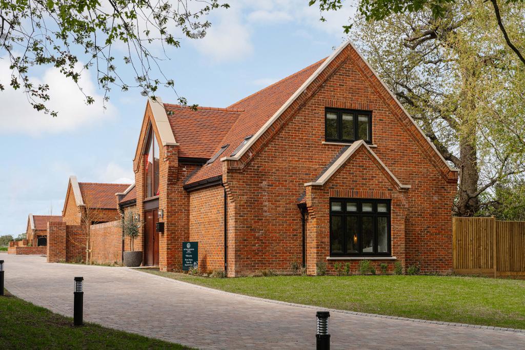 Little Randolph Farm, Tenterden Road, Biddenden, Kent, TN27 8BG
