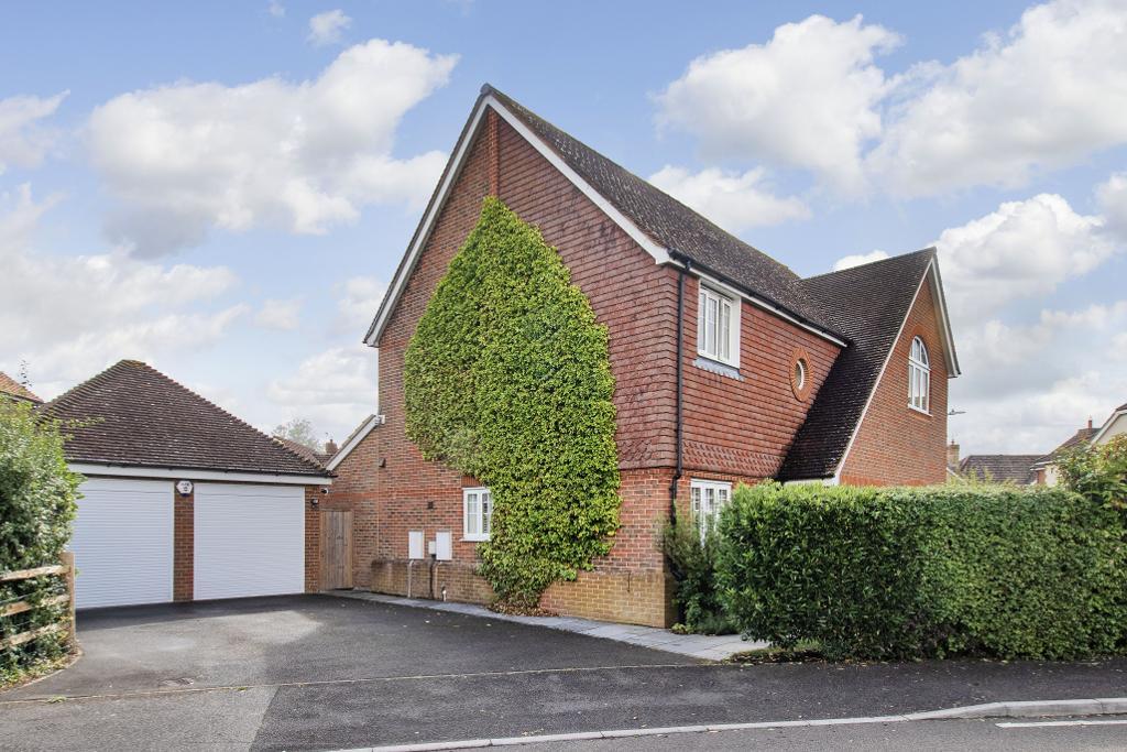 Lime Trees, Staplehurst, Kent, TN12 0SS