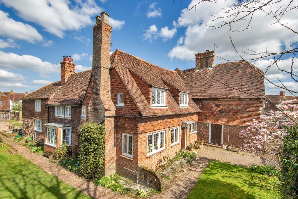 High Street, Marden, Kent, TN12 9DR