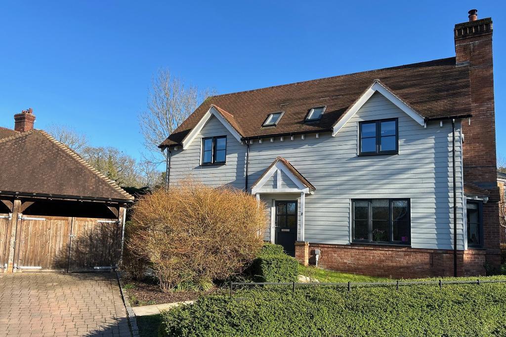 Market Place Close, Goudhurst, Cranbrook, Kent, TN17 1BF