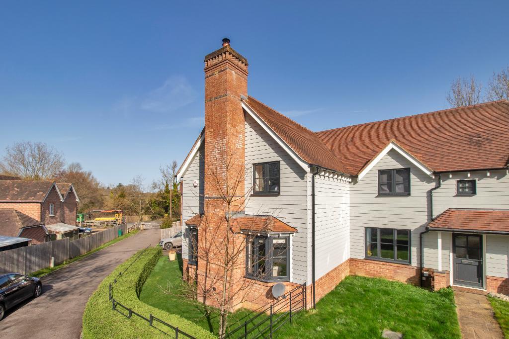 Market Place Close, Goudhurst, Cranbrook, Kent, TN17 1BF