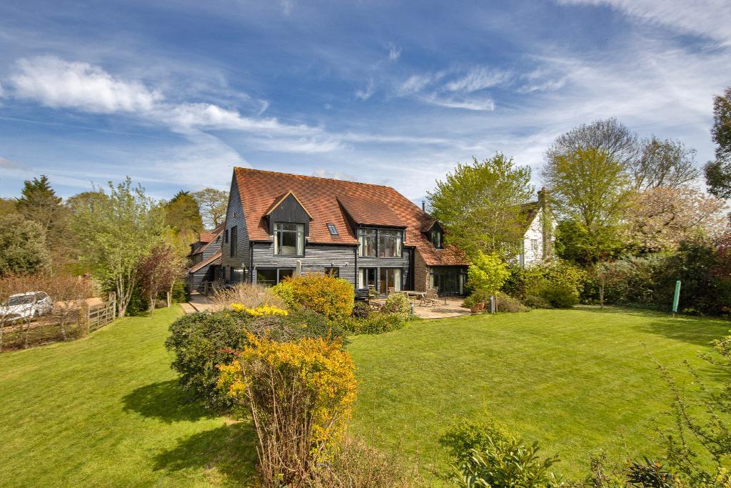 Rye Road, Hawkhurst, Kent, TN18 5DW