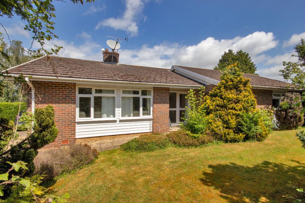 Jarvis Lane, Goudhurst, Kent, TN17 1LA
