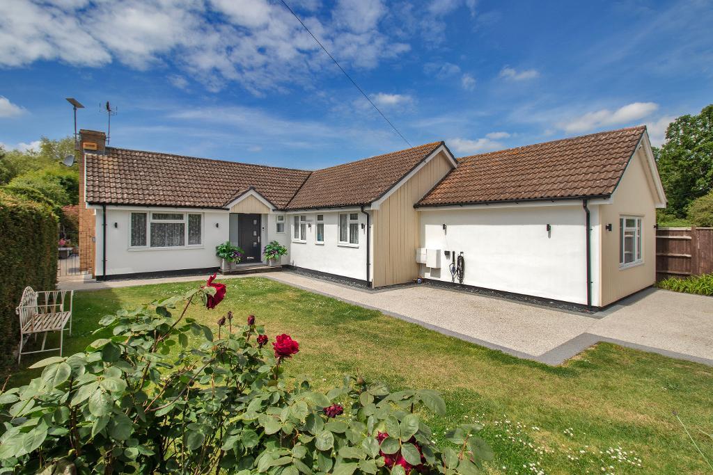 Maidstone Road, Staplehurst, Kent, TN12 0RE