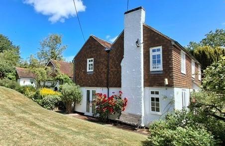 Lovehurst Lane, Staplehurst, Kent, TN12 0EY