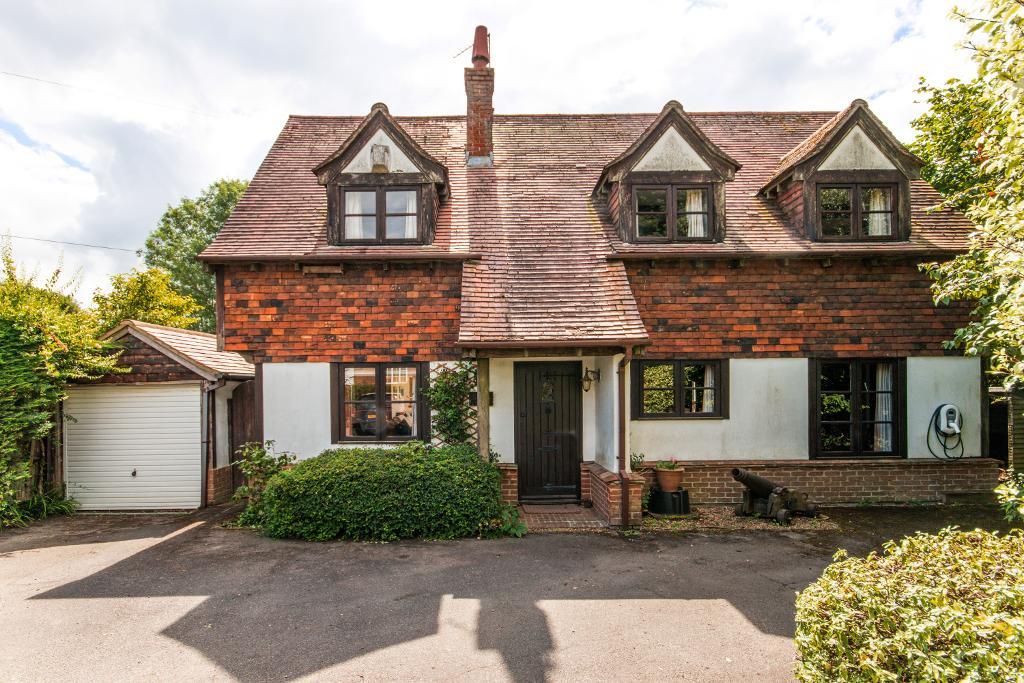 Iden Green Road, Iden Green, Kent, TN17 4HB